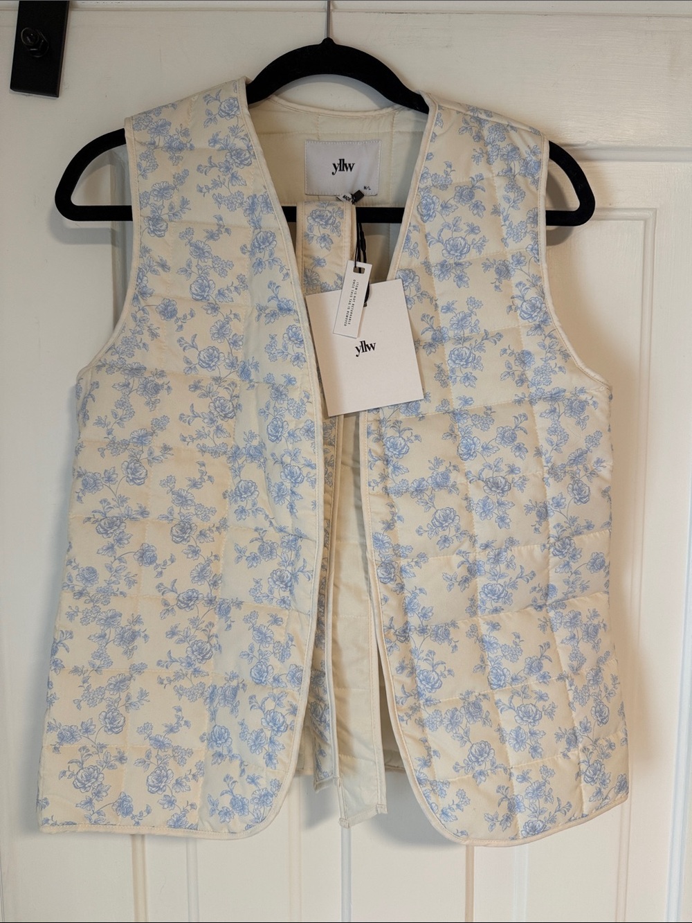 Yllw Quilted Cream Vest with Blue Floral Trim